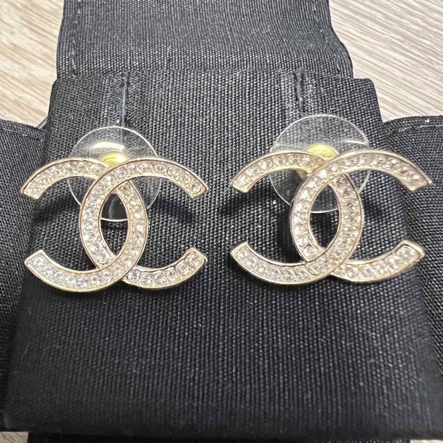 CHANEL ピアス