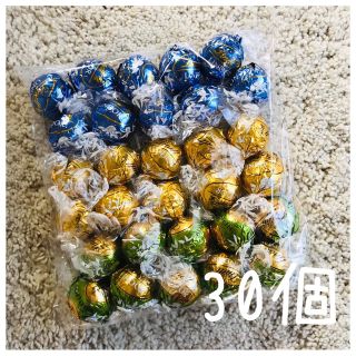 リンツ(Lindt)のリンツリンドール＊ホワイト、抹茶、ミルクホワイト(菓子/デザート)