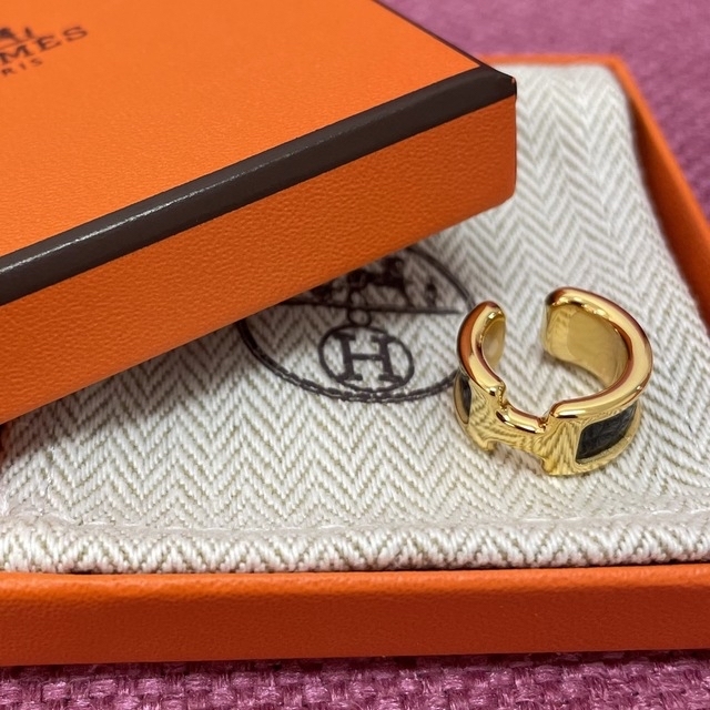 エルメス HERMES イヤーカフ ノアール黒 PM 男の子向けプレゼント集結