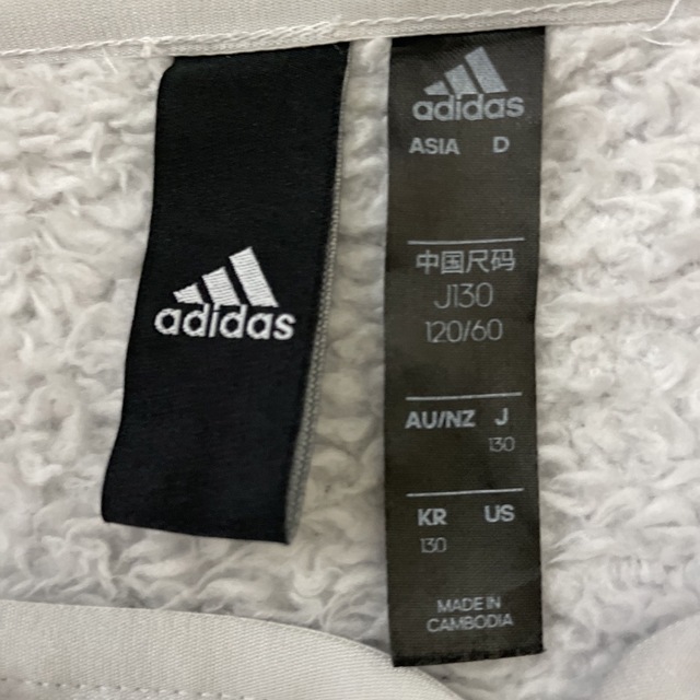 adidas(アディダス)のadidas 130 もこもこアウター　ボアジャケット キッズ/ベビー/マタニティのキッズ服女の子用(90cm~)(ジャケット/上着)の商品写真