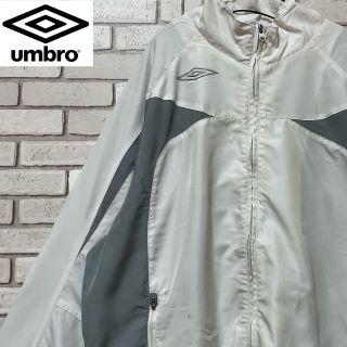 アンブロ(UMBRO)の大型犬様(ナイロンジャケット)