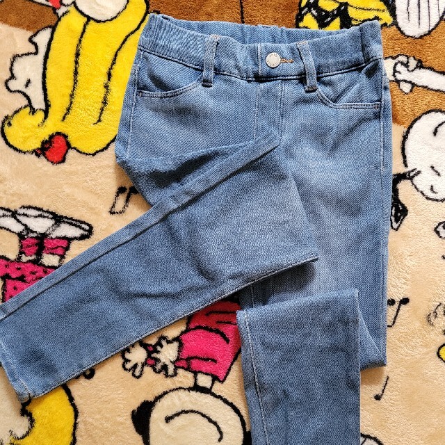 UNIQLO(ユニクロ)のユニクロ　デニム　120 キッズ/ベビー/マタニティのキッズ服男の子用(90cm~)(パンツ/スパッツ)の商品写真