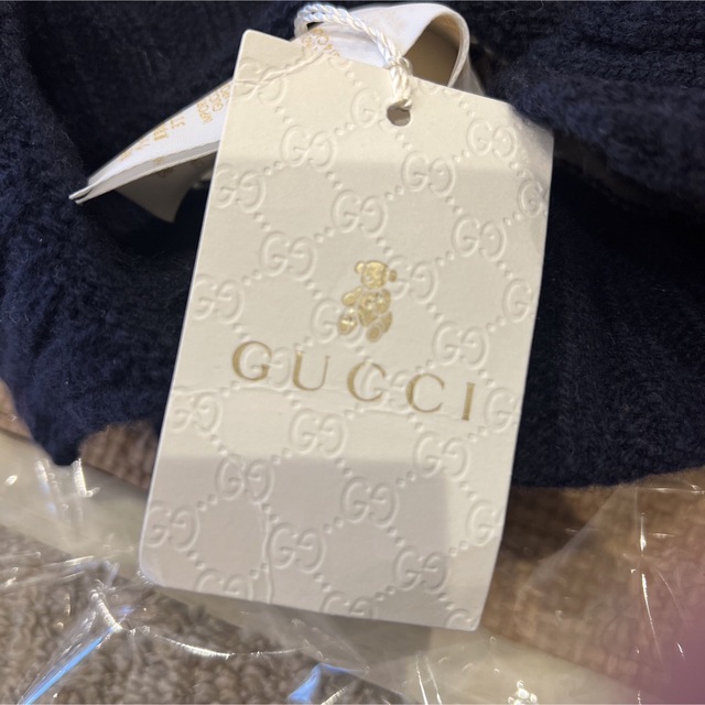 Gucci(グッチ)の値下げ！新品タグ付き⭐️gucci ロゴニットキャップ キッズ/ベビー/マタニティのこども用ファッション小物(帽子)の商品写真