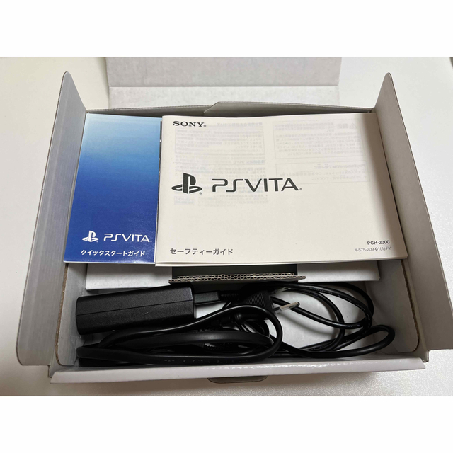 PS Vita Wi-Fiモデル ブラック PCH-2000ZA11 2