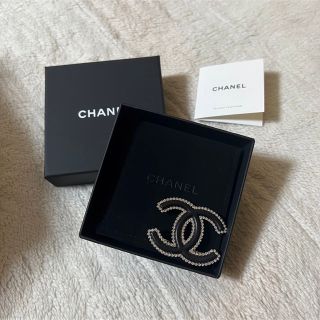 シャネル 新作 ブローチ/コサージュの通販 73点 | CHANELのレディース