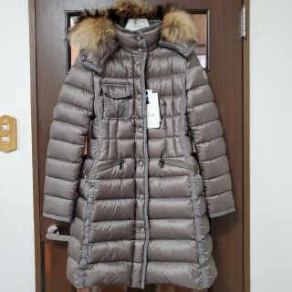 モンクレール(MONCLER)のMONCLER　エルミファー 1 稀少カラー　極美品　お値下げ済み最終価格(ダウンコート)