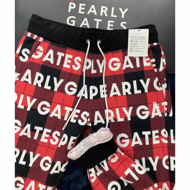 PEARLY GATES(パーリーゲイツ)の新品 パーリーゲイツ 吊風裏毛起毛 チェック柄パンツ(5)サイズL/赤 スポーツ/アウトドアのゴルフ(ウエア)の商品写真