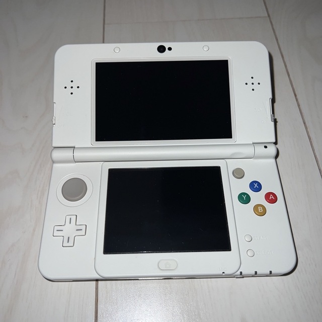 ニンテンドー3DS ホワイト 1