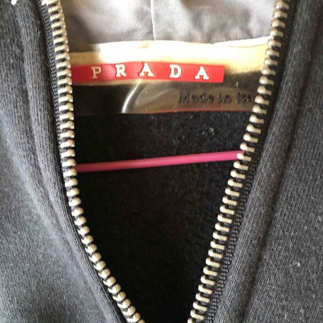 PRADA(プラダ)のお値下げ❗️ ノベルティ/プラダ/パーカー レディースのトップス(パーカー)の商品写真