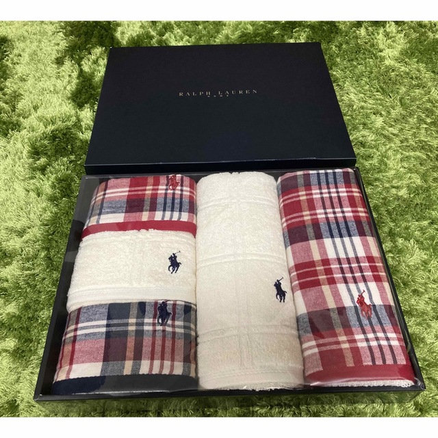 Ralph Lauren(ラルフローレン)の【新品】ラルフローレン RALPH LAURENタオルギフトセット インテリア/住まい/日用品の日用品/生活雑貨/旅行(タオル/バス用品)の商品写真