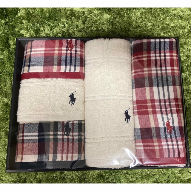 Ralph Lauren(ラルフローレン)の【新品】ラルフローレン RALPH LAURENタオルギフトセット インテリア/住まい/日用品の日用品/生活雑貨/旅行(タオル/バス用品)の商品写真