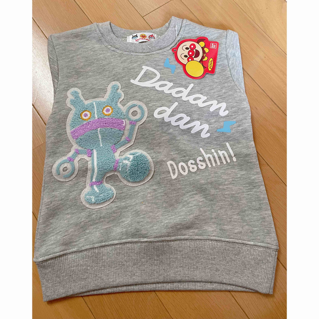 可愛い　アンパンマン　トレーナーラスト1点 キッズ/ベビー/マタニティのキッズ服男の子用(90cm~)(Tシャツ/カットソー)の商品写真