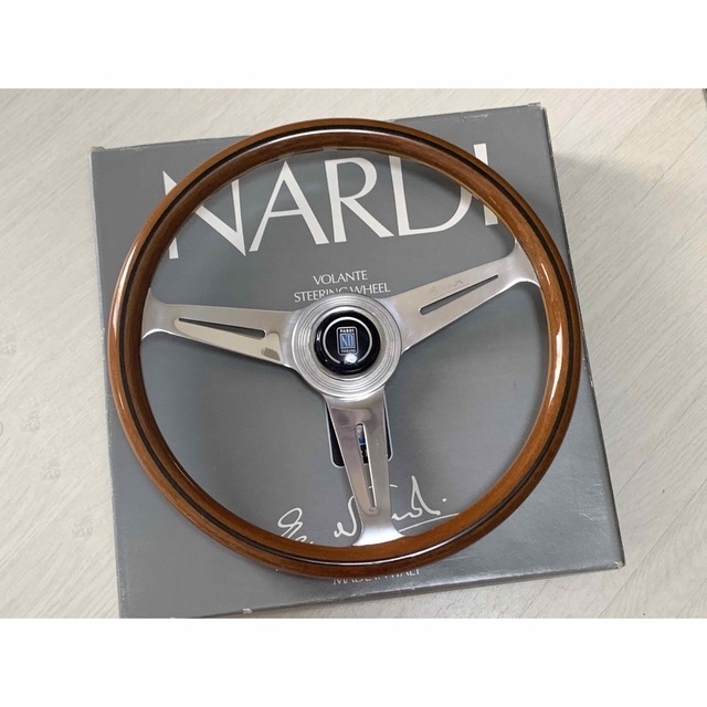 極美品【NARDI】 classic ウッドステアリング　36.5Φ【ナルディ】