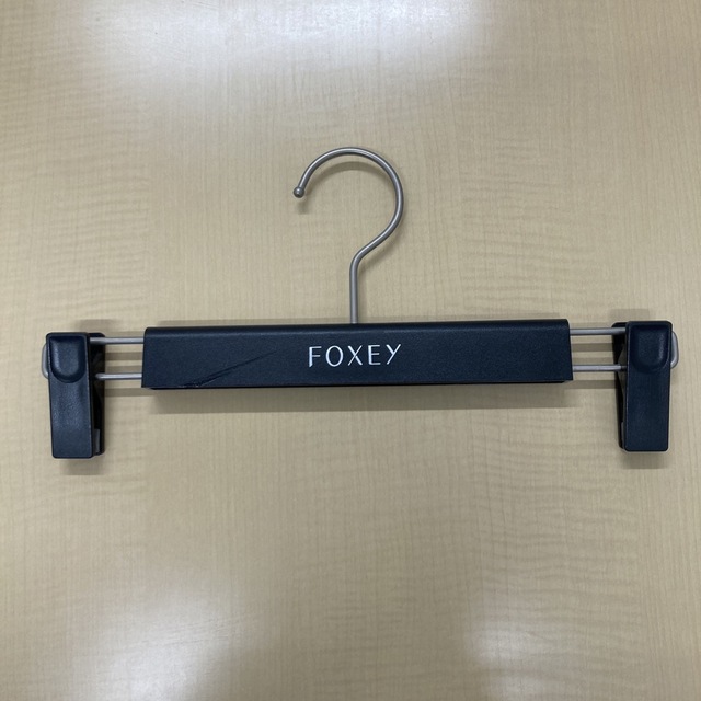 FOXEY(フォクシー)のフォクシー  ボトムス　スカート　ハンガー  レディースのスカート(ひざ丈スカート)の商品写真