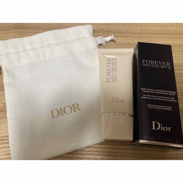 Christian Dior(クリスチャンディオール)の【新品未使用】ディオールスキンフォーエヴァースキンヴェール コスメ/美容のベースメイク/化粧品(化粧下地)の商品写真