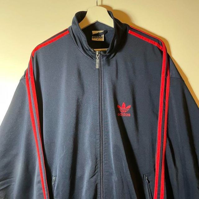 adidas(アディダス)の超希少❗️ヨーロッパ古着フランス企画　美品❗️90sアディダス刺繍ロゴネイビー赤 メンズのトップス(ジャージ)の商品写真