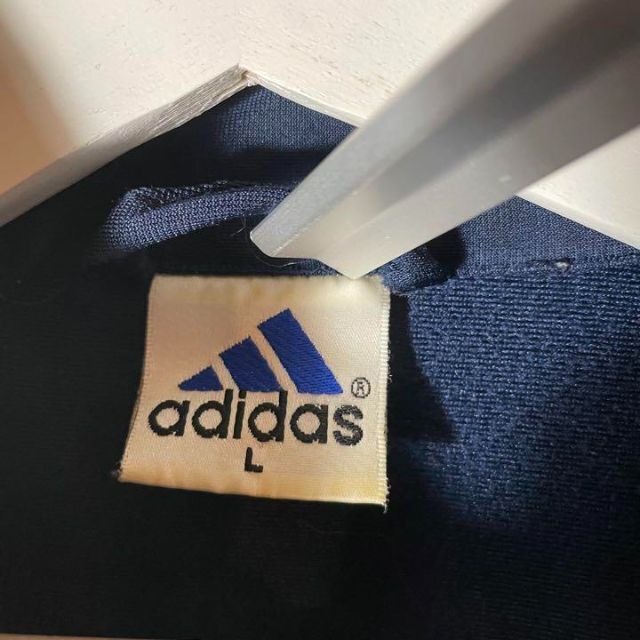 adidas(アディダス)の超希少❗️ヨーロッパ古着フランス企画　美品❗️90sアディダス刺繍ロゴネイビー赤 メンズのトップス(ジャージ)の商品写真