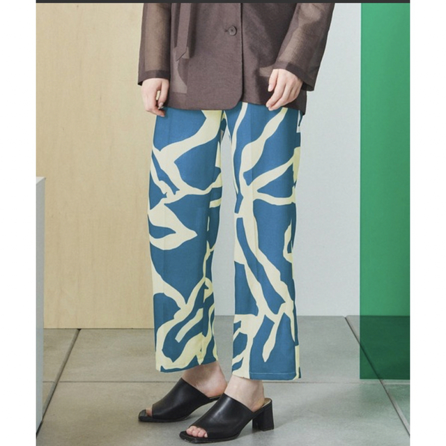 UNITED TOKYO(ユナイテッドトウキョウ)のunited Tokyo コントラストモチーフプリントパンツ メンズのパンツ(スラックス)の商品写真