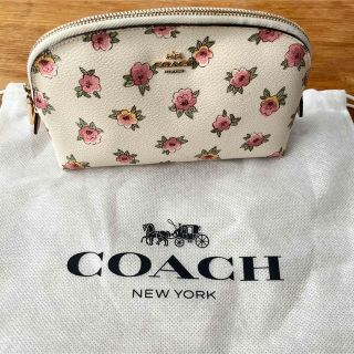 コーチ(COACH)の【coach】ホワイト 白 花柄 ポーチ ミニポーチ レザー(ポーチ)