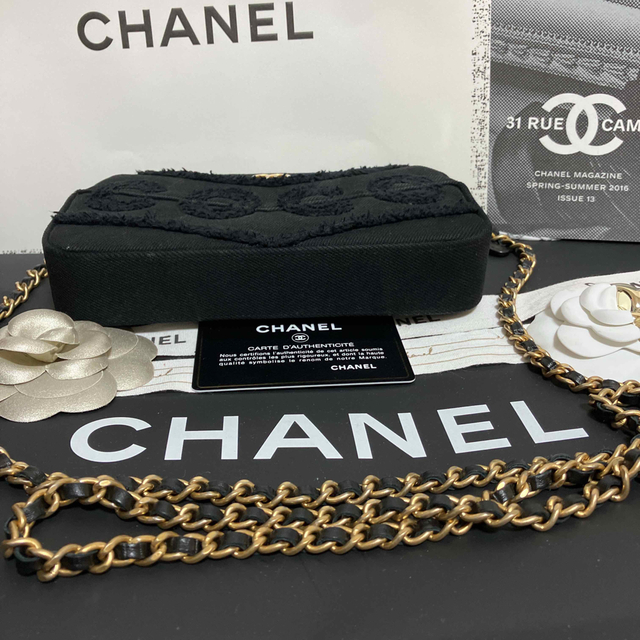 CHANEL(シャネル)の専用♡超美品♡チェーンウォレットショルダー バッグ デニム 正規品 レディースのバッグ(ショルダーバッグ)の商品写真