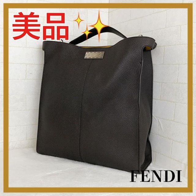 FENDI - ✨美品✨ フェンディ　ピーカブー　エックスライト　ズッカ柄　ブラウン　イエロー