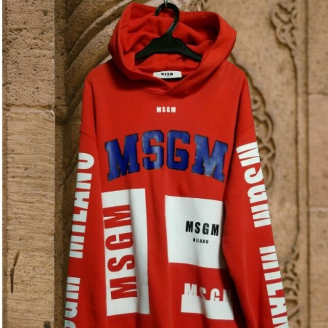 MSGM(エムエスジイエム)のMSGMパーカー 定価61560　オーバーサイズプリント ロゴ　正規品 メンズのトップス(パーカー)の商品写真