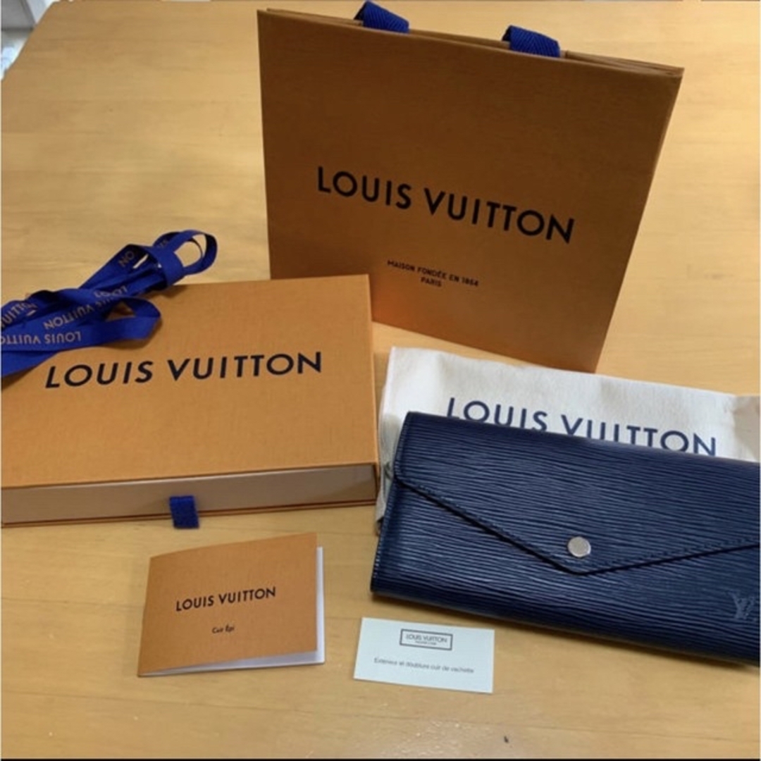 LOUIS VUITTON(ルイヴィトン)の【LOUIS VUITTON】ポルトフォイユ・サラ　エピ　ネイビー　長財布 メンズのファッション小物(長財布)の商品写真