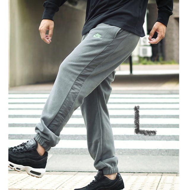 送料込み M NIKE TRAVIS UTILITY SWEAT PANTS ④