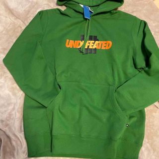 アンディフィーテッド(UNDEFEATED)のUNDEFEATED パーカー　L(パーカー)