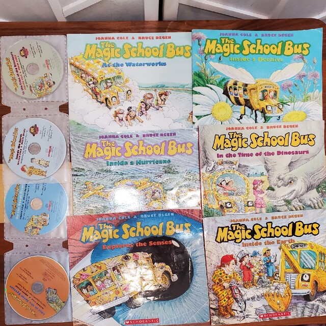 The Magic School Bus 6冊CD4枚セット エンタメ/ホビーの本(洋書)の商品写真