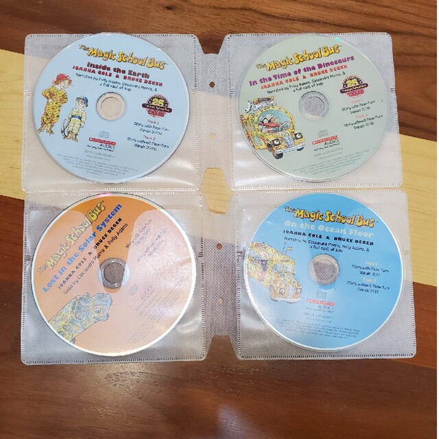 The Magic School Bus 6冊CD4枚セット エンタメ/ホビーの本(洋書)の商品写真