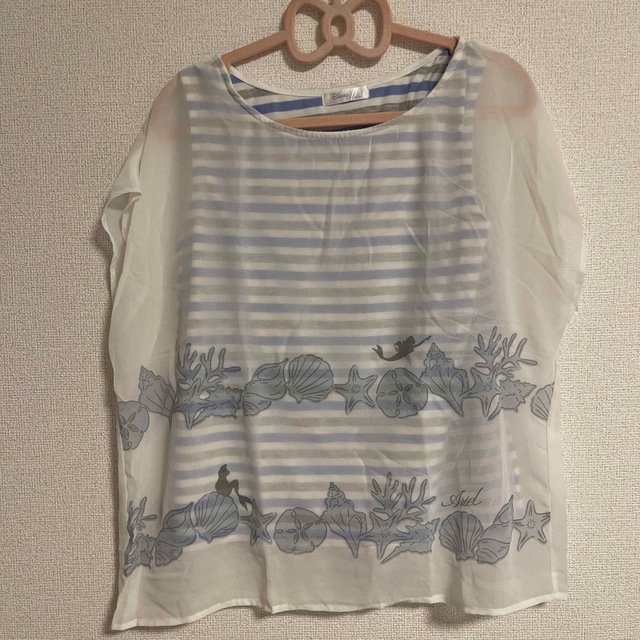 しまむら(シマムラ)のディズニーコラボ　アリエル　ノースリーブ　リトルマーメイド レディースのトップス(Tシャツ(半袖/袖なし))の商品写真