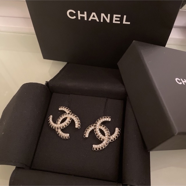 CHANEL 2022/23秋冬 ピアス