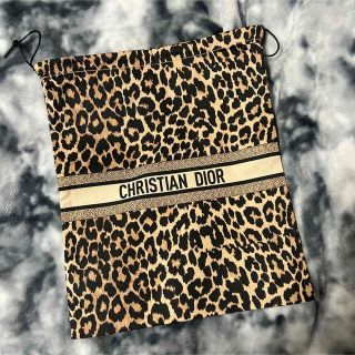 Christian Dior(レオパード ・ ポーチ)のフリマアイテム一覧 Christian Dior(レオパード ・ ポーチ)のフリマアイテム一覧