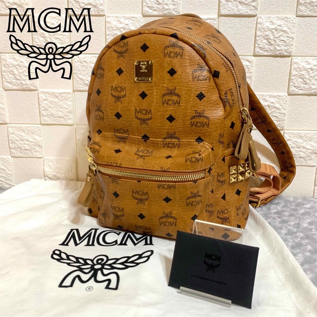 新品　MCM/スターク/スタッズ ヴィセトス バックパックミニ ブラウン新品です