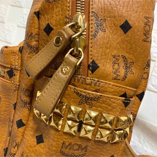 MCM - 【 MCM 】サイドスタッズ バックパック リュック ヴィセトス