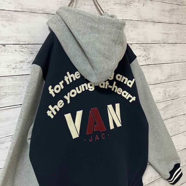 VAN Jacket(ヴァンヂャケット)の☆美品☆ VAN JAC パーカー スタジャン ネイビー×グレー アーチロゴ L メンズのジャケット/アウター(スタジャン)の商品写真