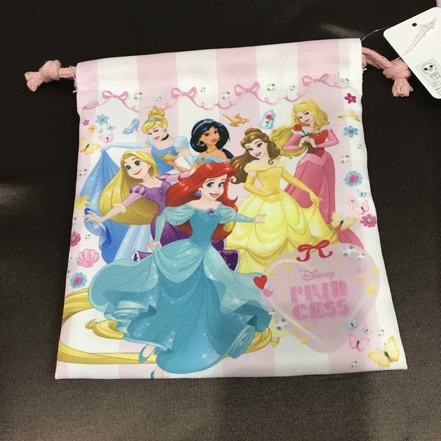 Disney(ディズニー)の新品　巾着2点セット　ディズニープリンセス　バッグ キッズ/ベビー/マタニティのこども用バッグ(ランチボックス巾着)の商品写真