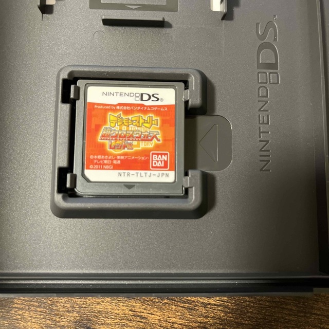 ニンテンドーDS(ニンテンドーDS)のデジモンストーリー 超クロスウォーズ レッド DS エンタメ/ホビーのゲームソフト/ゲーム機本体(携帯用ゲームソフト)の商品写真