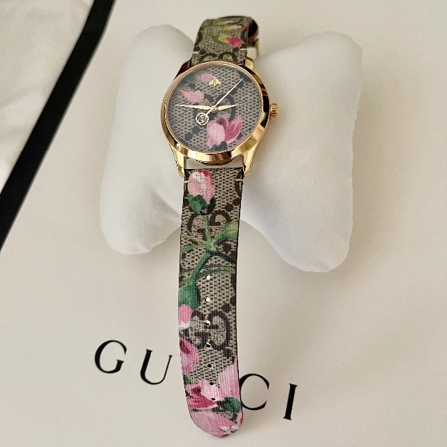 Gucci - ♡新品未使用♡ GUCCI グッチ 時計 フラワーの通販 by À La