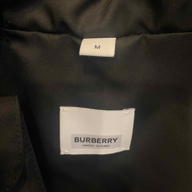 超美品☆BURBERRY 21SS シャークグラフィックパーカー 黒