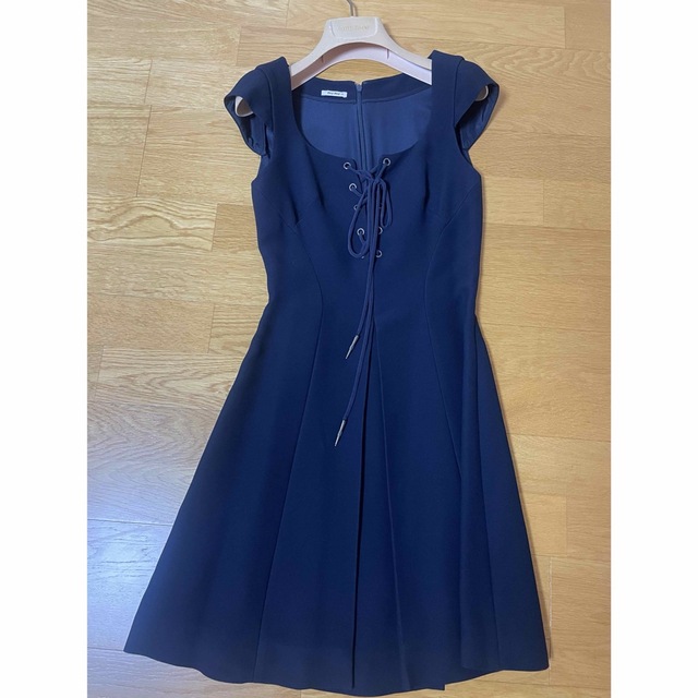 全日本送料無料 miumiu - 美品 ハンガー付き ワンピース♡ ♡miumiu