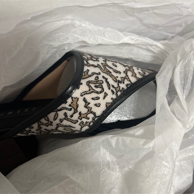 JUEMI(ジュエミ)の【新品】juemi Uneven Glitter Sandals レディースの靴/シューズ(サンダル)の商品写真