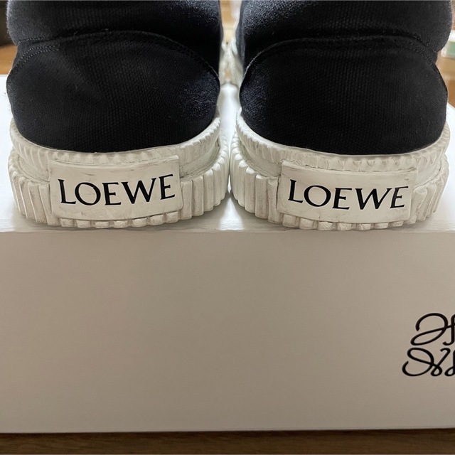 LOEWE(ロエベ)のn様専用⭐︎【LOEWE】ロエベ　アナグラム　スニーカー　37 レディースの靴/シューズ(スニーカー)の商品写真