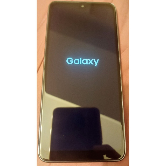 Galaxy(ギャラクシー)のGalaxy A21 SC-42A ブラック スマホ/家電/カメラのスマートフォン/携帯電話(スマートフォン本体)の商品写真