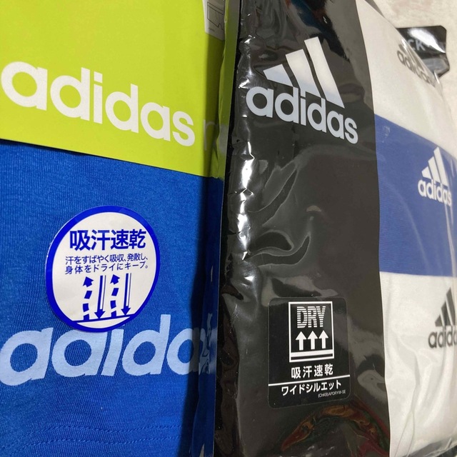 adidas(アディダス)の【新品】adidas アディダス ボーイズ　シャツ　ボクサーブリーフ　セット キッズ/ベビー/マタニティのキッズ服男の子用(90cm~)(下着)の商品写真