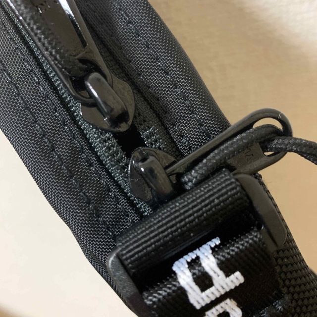 Supreme FW22 Shoulder Bag "Black" 3