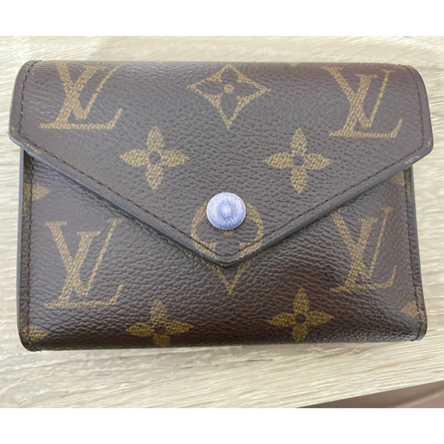 LOUIS VUITTON(ルイヴィトン)のルイヴィトン　財布　ピンク　折りたたみ レディースのファッション小物(財布)の商品写真