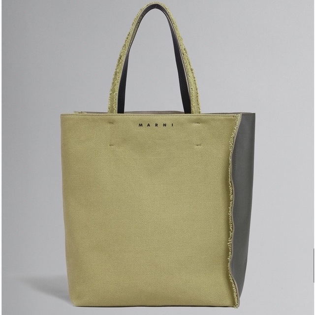 Marni - 【新品未使用】Marni(マルニ)トートバッグ レザーキャンバスの