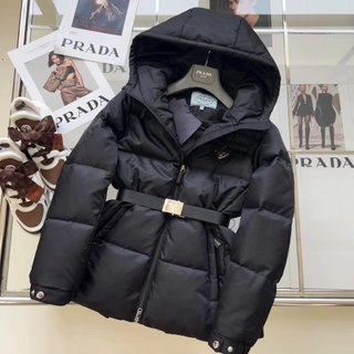 PRADA - プラダ ダウンコート ベルト ブラック Sの通販|ラクマ